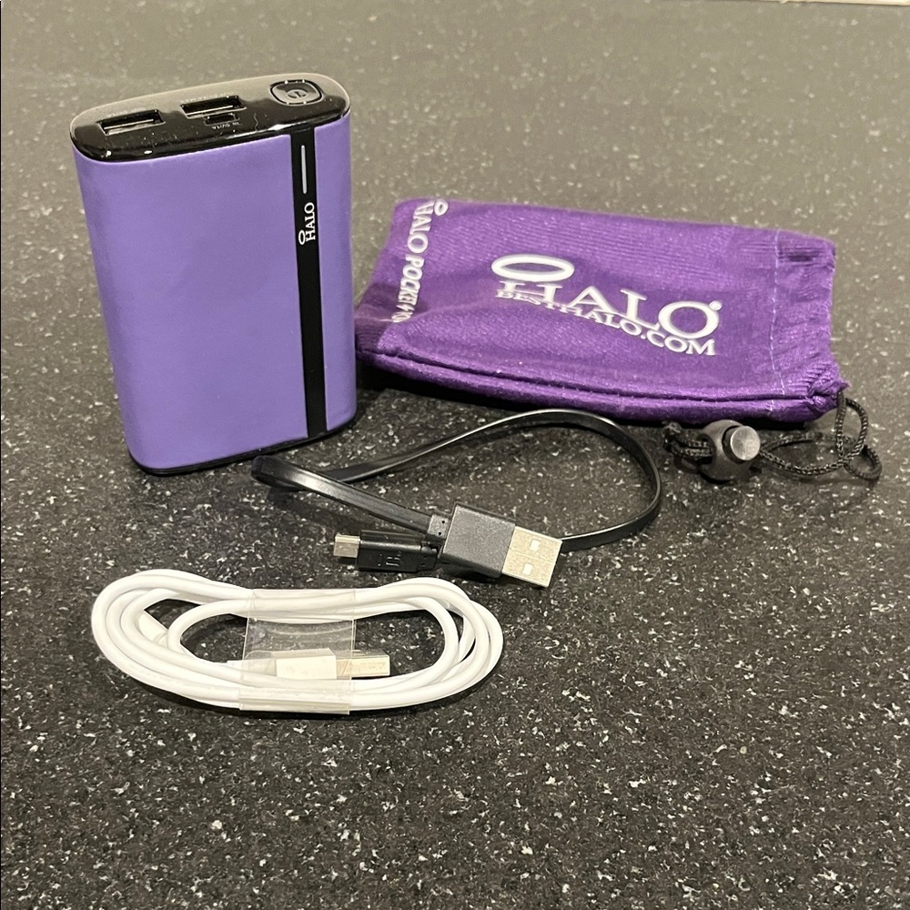 Halo Dual-Port Charger
